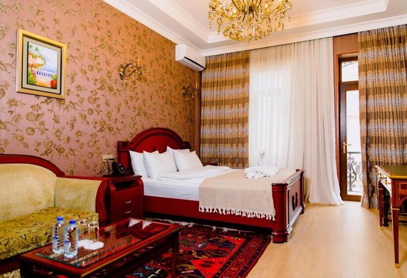 Номер Стандарт, Royal Antique Boutique