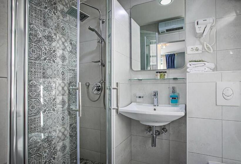 수피리어 스위트, Theatre Luxury Rooms