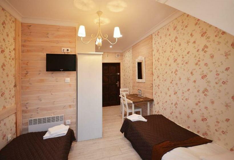 Номер Стандарт, Okrągłe Resort Ski & Safari