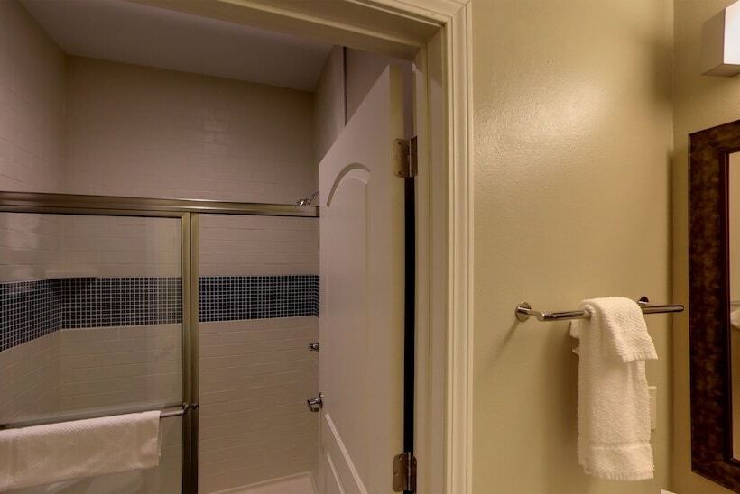Люкс Адаптированный для Инвалидов, Staybridge Suites Ann Arbor   Research Parkway, An Ihg