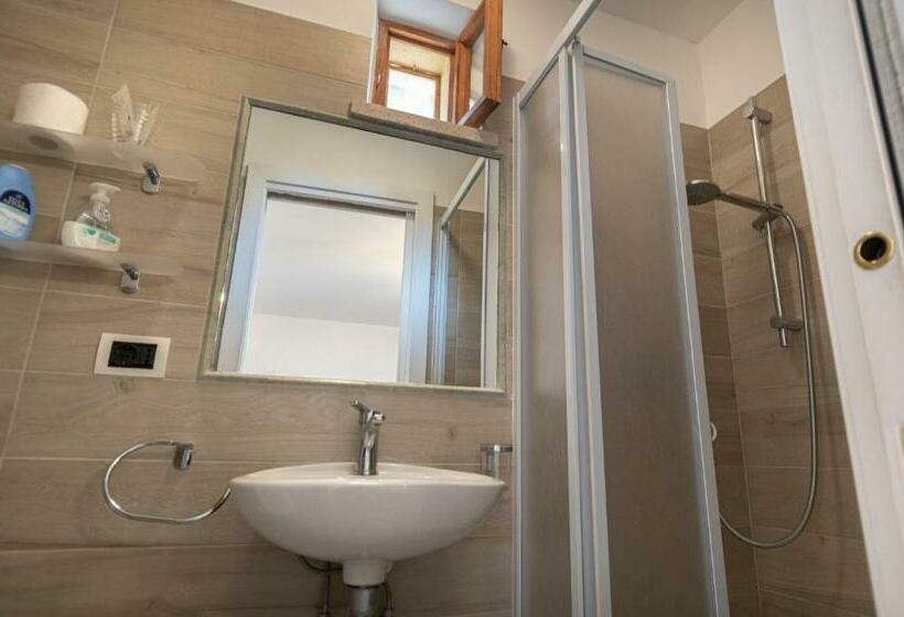 اتاق لوکس, B&b Il Chiostro Assisi