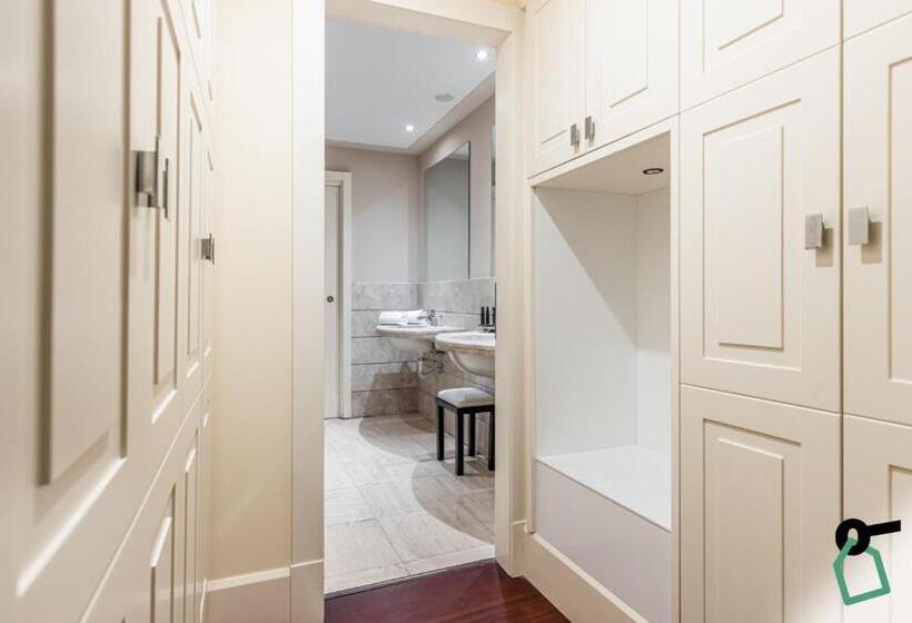اتاق لوکس با چشم‌انداز دریا, Hotiday Room Collection   Livorno Mascagni