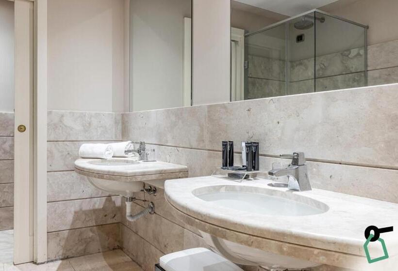 اتاق لوکس با چشم‌انداز دریا, Hotiday Room Collection   Livorno Mascagni