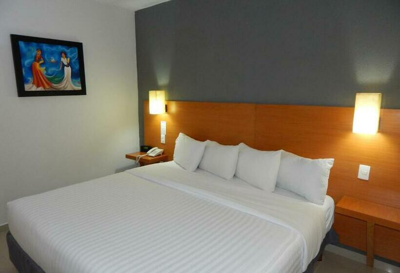 キングサイズベッドのスタンダードルーム, Best Western Minatitlan
