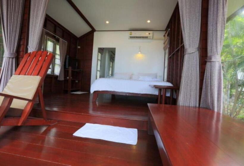 Полулюкс Вид на Сад, Tubtim Resort