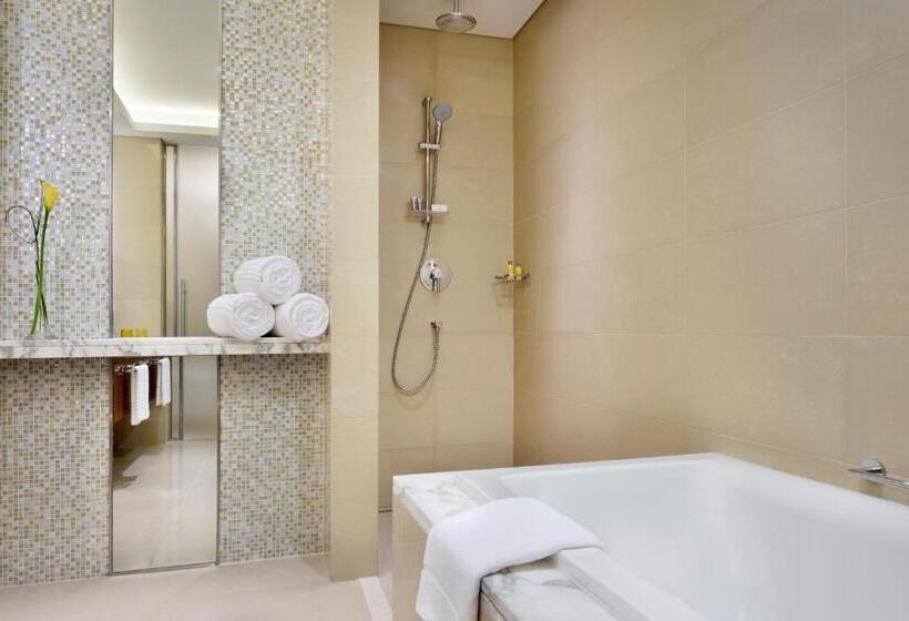 Номер Deluxe, Marriott Hotel Downtown Abu Dhabi