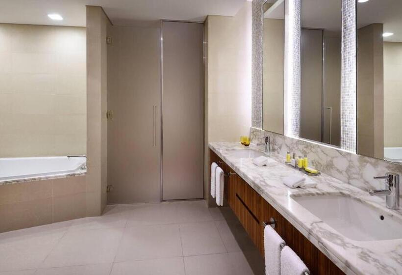 Люкс 2 Спальни, Marriott Hotel Downtown Abu Dhabi