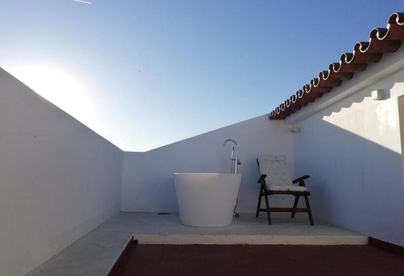 استودیو استاندارد با بالکن, Evora Inn