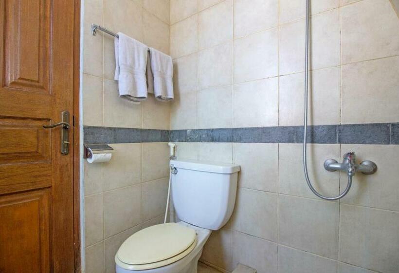 Номер Стандарт, Reddoorz Plus Near Parahyangan University