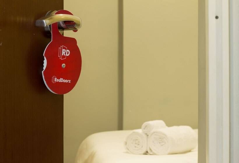 Номер Стандарт, Reddoorz Plus Near Parahyangan University