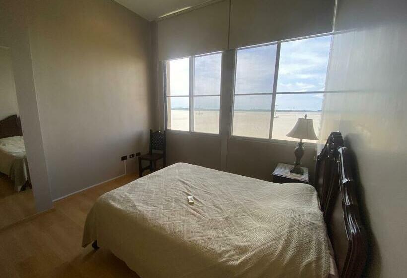 Апартаменты 3 Спальни, 200 M2   Puerto Santa Ana   3 Habitaciones