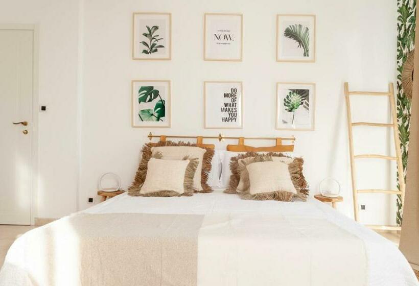 اتاق استاندارد سه نفره, La Casita