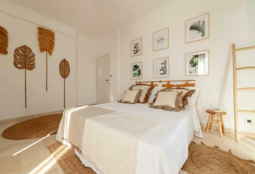اتاق استاندارد سه نفره, La Casita