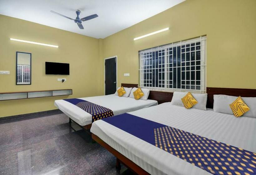 Трехместный Номер Классика, Spot On Hotel Anand Lodge