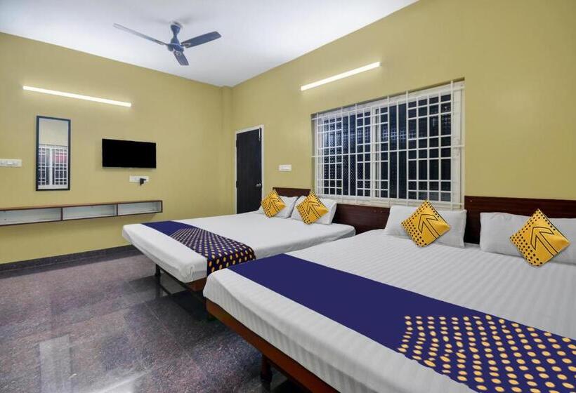 Трехместный Номер Классика, Spot On Hotel Anand Lodge