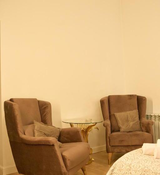 اتاق استاندارد, Royal Max Hotel & Spa