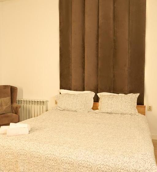 اتاق استاندارد, Royal Max Hotel & Spa