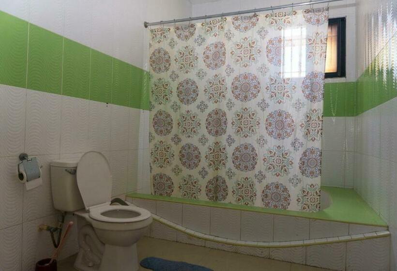 اتاق استاندارد, Tropical Hotel & Guest House