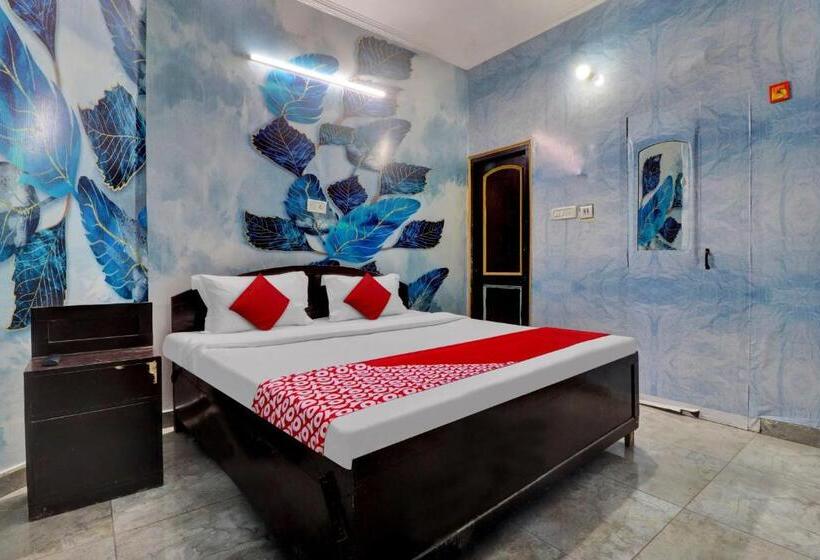 트리플 클래식 룸, Oyo Flagship Riddhi Siddhi Guest House