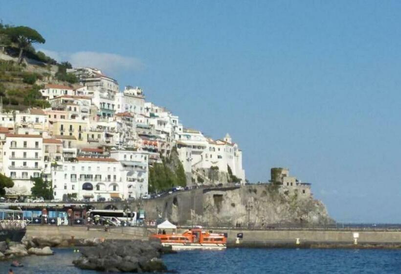 Quarto Quádruplo Estandar Vista Mar, Amalfi Rooms Duoglio Beach  Amazing Seaview