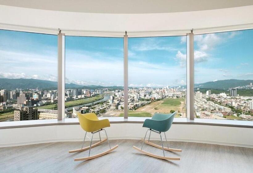 اتاق استاندارد با چشم‌انداز رودخانه, Amba Taipei Songshan