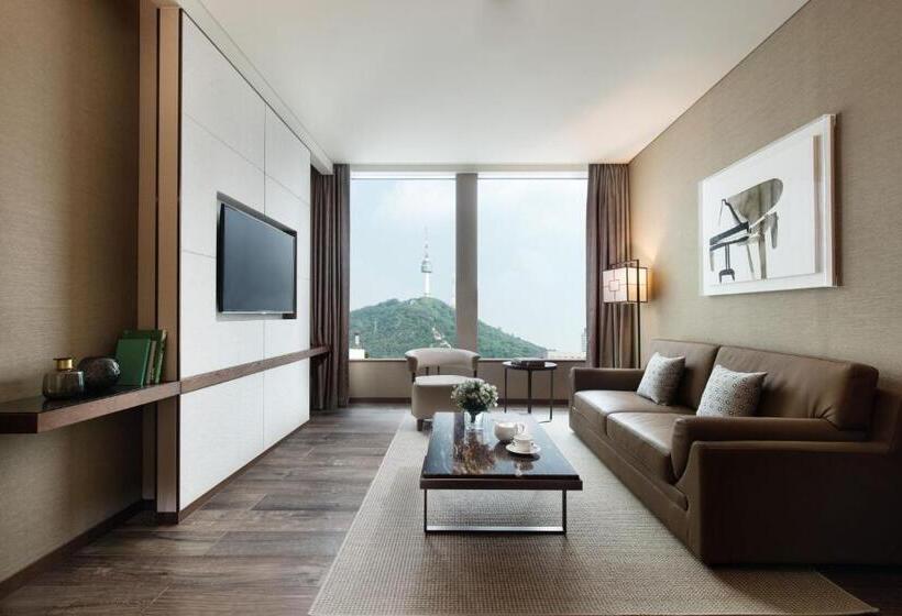 Suite Cama King, Courtyard By Marriott Seoul Namdaemun