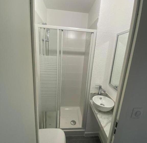Номер Стандарт, My Kb Hôtel Montélimar