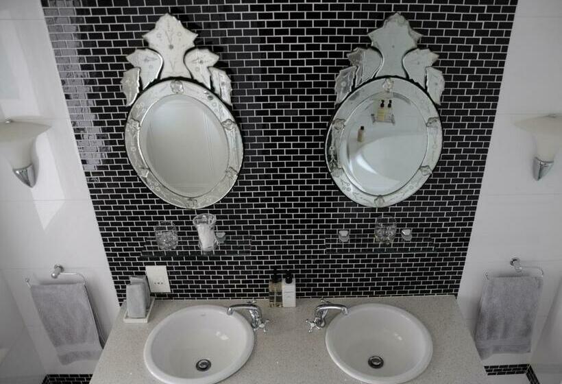 اتاق استاندارد, Abbey Manor Luxury Guesthouse