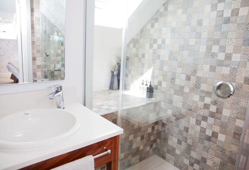 اتاق لوکس, Abbey Manor Luxury Guesthouse