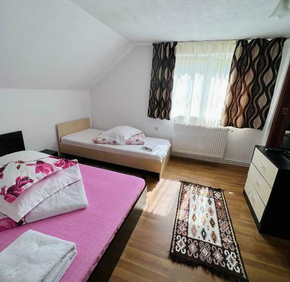 Номер Стандарт Трехместный, Casa Anca și Nicușor