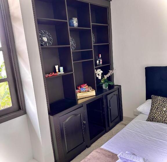 Номер Стандарт Совместная Ванная, The View Hostel & Lounge