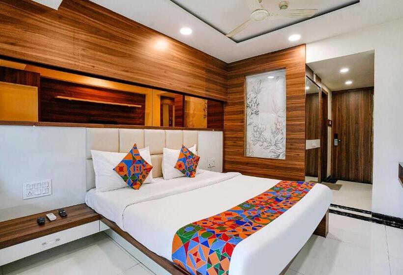 Люкс, Fabhotel The Nashik Inn   Nr Vijay Mamta Theatre, Nashik Road
