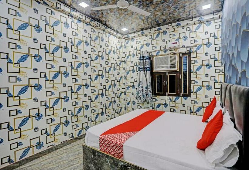 Трехместный Номер Классика, Oyo Flagship Hotel New Jagrani Palace
