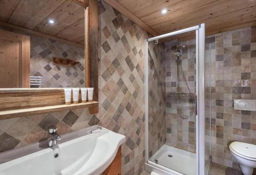 Номер Стандарт с Террасой, Chalet K120   Village Du Praz   Courchevel