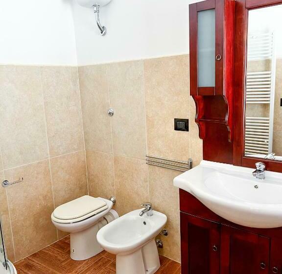 اتاق لوکس با چشم‌انداز دریا, The Apartment Agrigento