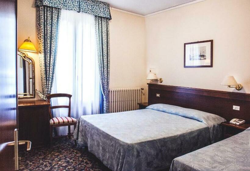 اتاق استاندارد سه نفره, Al Sole Terme