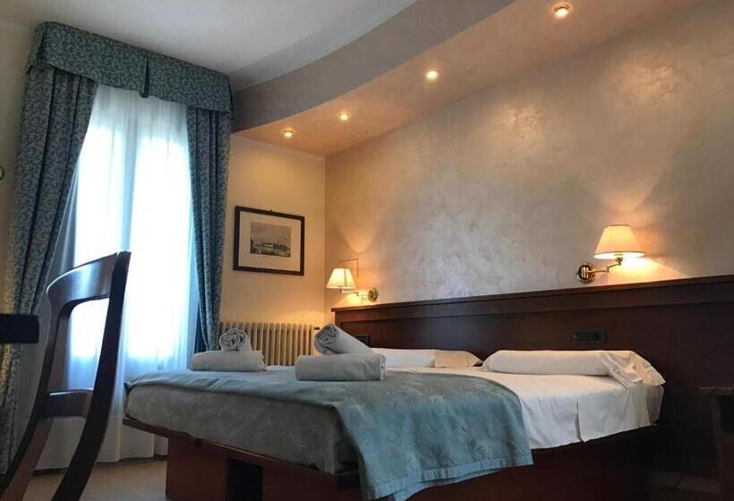 اتاق استاندارد چهار تخته, Al Sole Terme