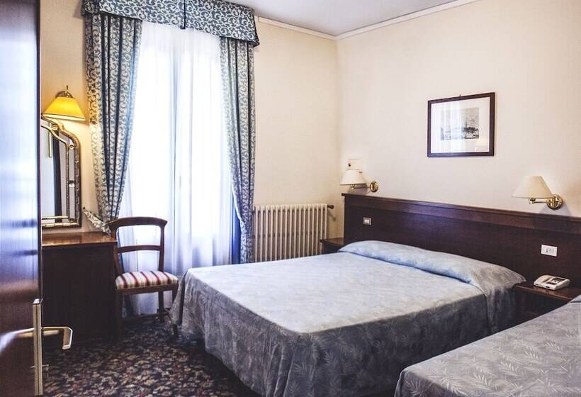 اتاق استاندارد سه نفره, Al Sole Terme