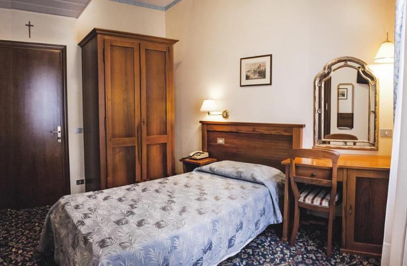 اتاق استاندارد یک نفره, Al Sole Terme