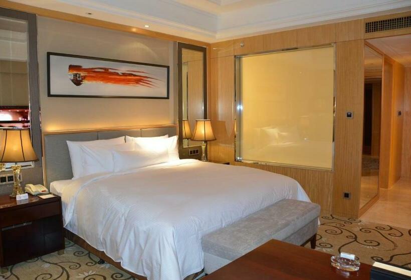 Номер Superior, Wyndham Grand Plaza Royale Mingfa Zhangzhou