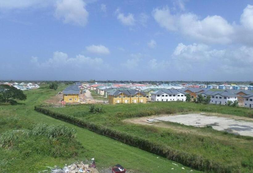 اتاق لوکس, Metro Hotel Couva