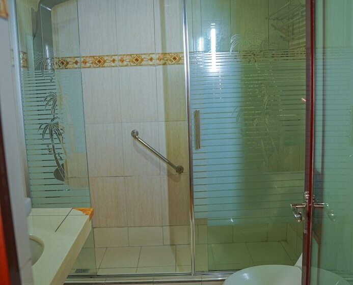 اتاق پنت هاوس, Metro Hotel Couva