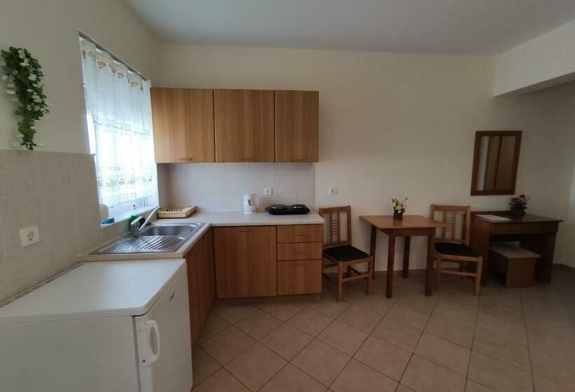 Apartamento 1 Dormitório, Nikos 2 Studios & Apartments