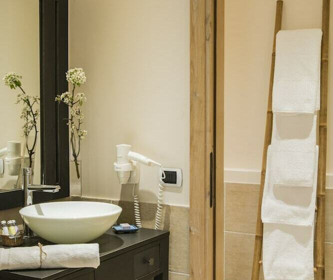 Полулюкс, Relais Colle Buono
