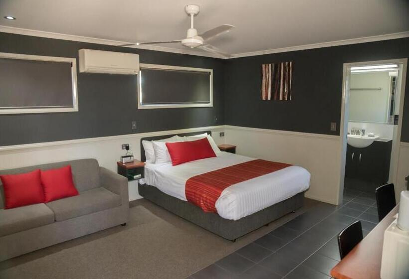 اتاق استاندارد, The Rocks Motel