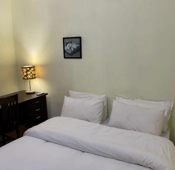 استودیوی سوپریور, South La Apartments
