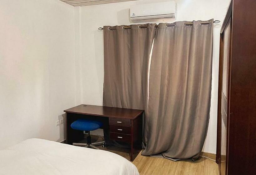 استودیوی استاندارد, South La Apartments