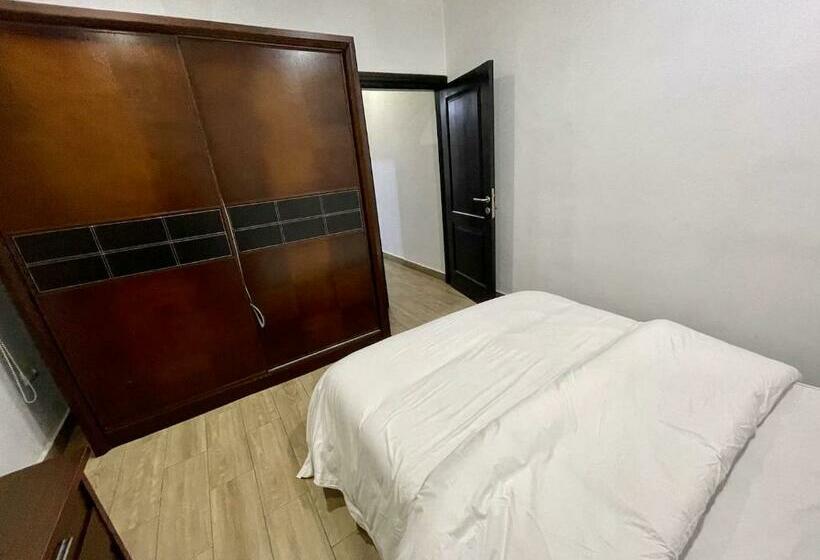 استودیوی سوپریور, South La Apartments