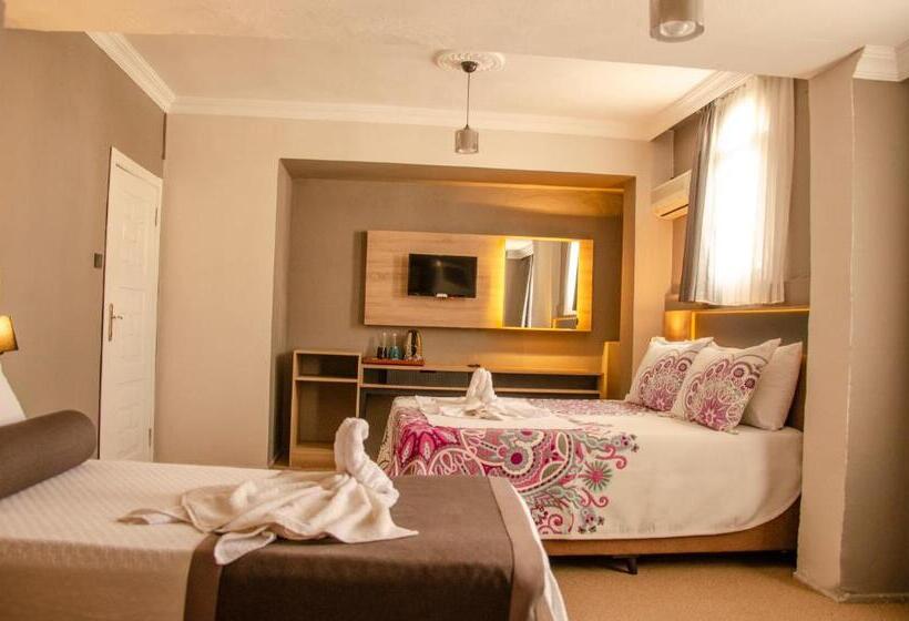 Трехместный Номер Deluxe, Ephesus Hera