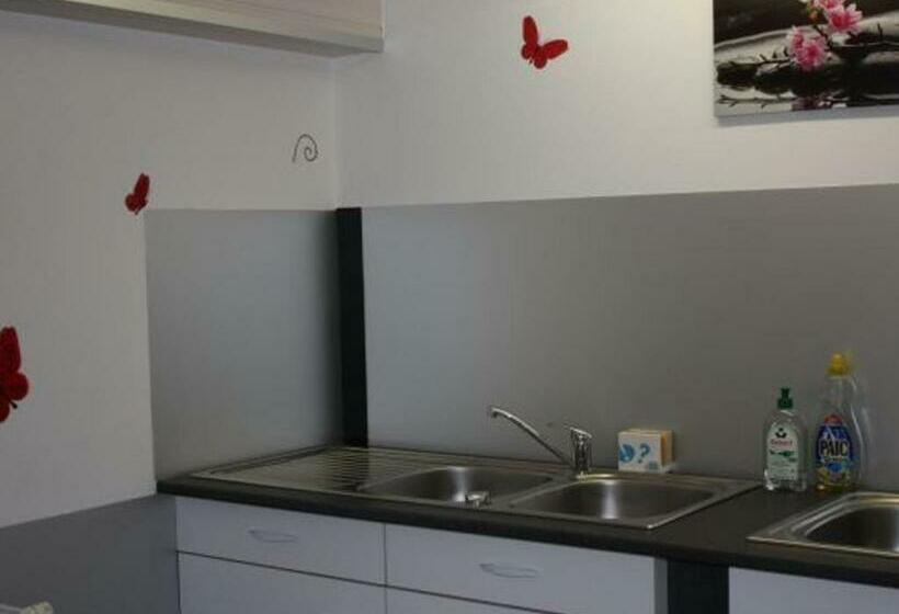 Номер Стандарт, Roulotte Cosy Avec Kitchenette, Ruisseau Apaisant Et Espace Bien être, Nuit Insolite à Ferdrupt   Fr